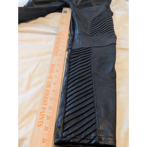 Title: Spanx Faux Leather Moto Leggings - Black - Size Medium - Picture 6 of 7